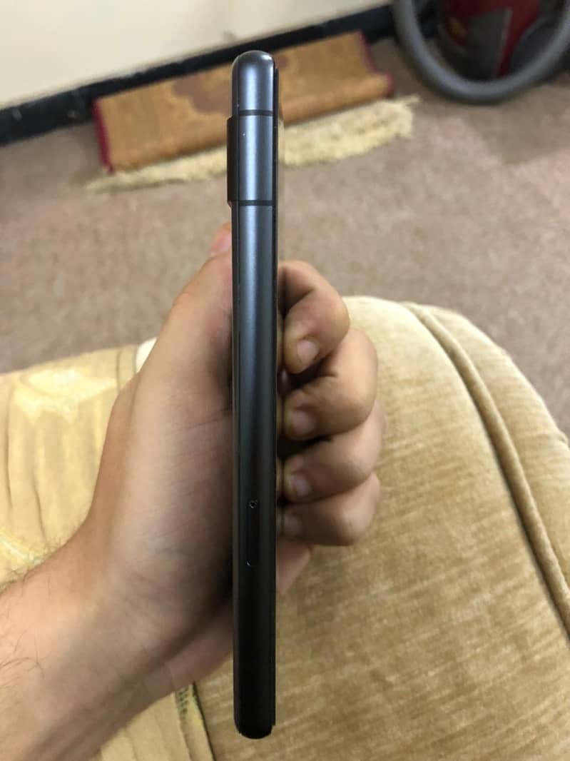 Google Pixel 7a 2