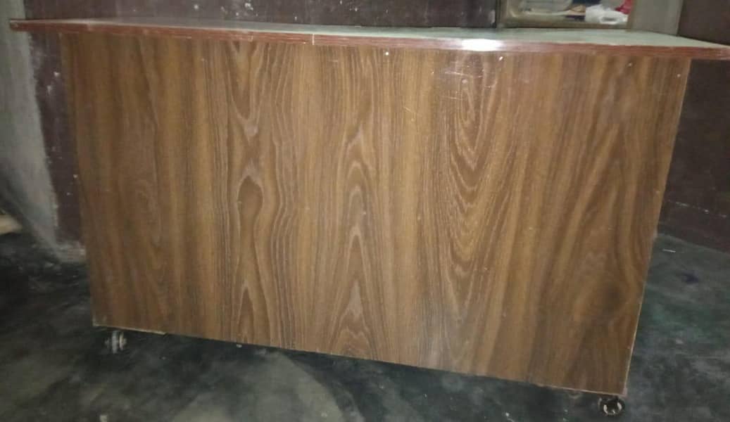 istari stand 4