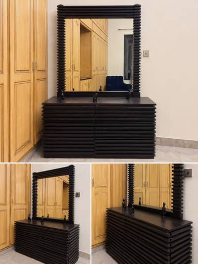 Premium Wooden Dressing Table with Large Mirror – Elegant Design