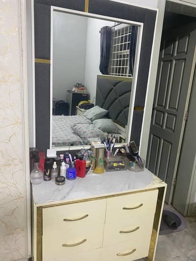 Luxury Bed with side tables and Dressing Table