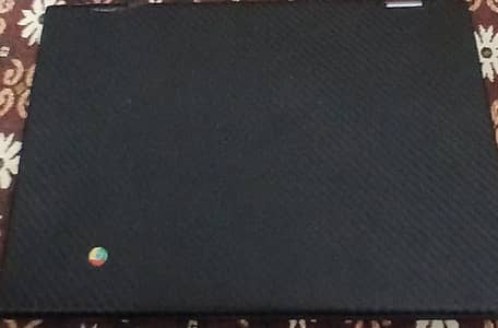Crhrome book 300e 4 GB RAM 32 GB storage