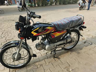 Honda cd 70 2026 model only 2500 kms use