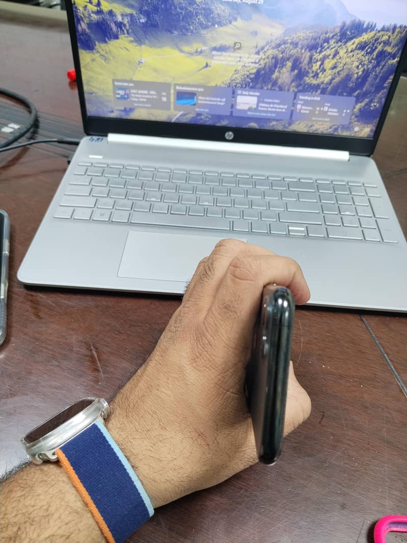 Apple iPhone 11 Pro 2