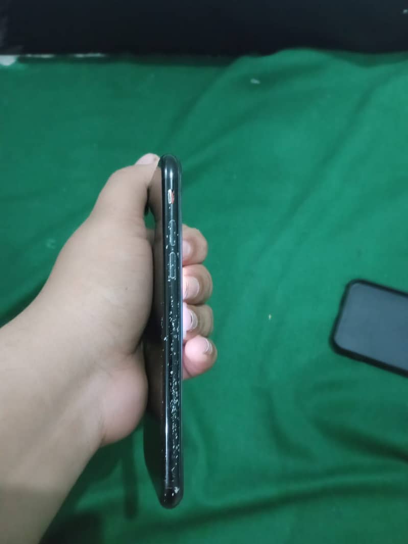 Apple iPhone 7 6