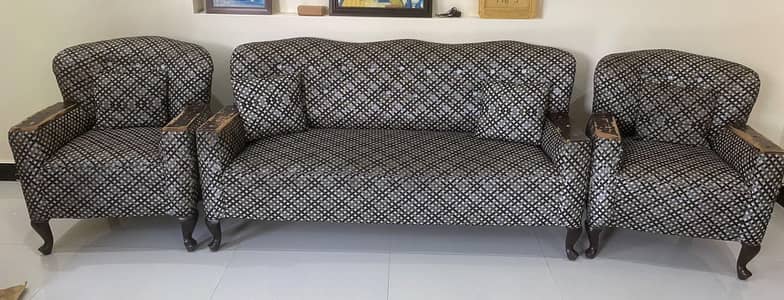 3 + 1 + 1 Sofa set
