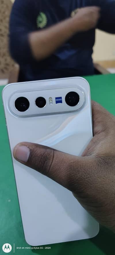 vivo X300FE