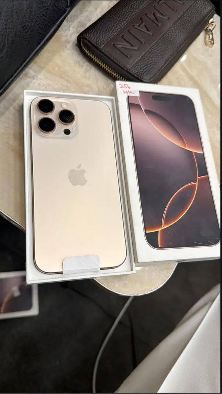 Apple iPhone 16 Pro Max 1