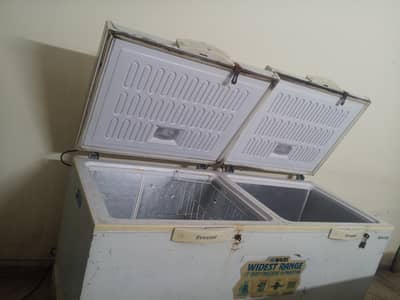 new condition freezer
