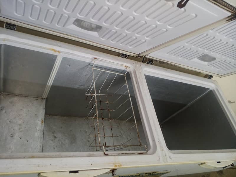 new condition freezer 3