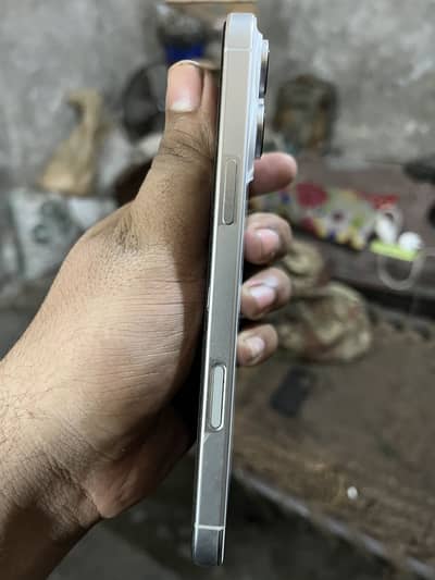 Apple iPhone 16 Pro Max