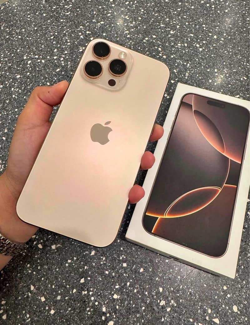 Apple iPhone 16 Pro Max 0