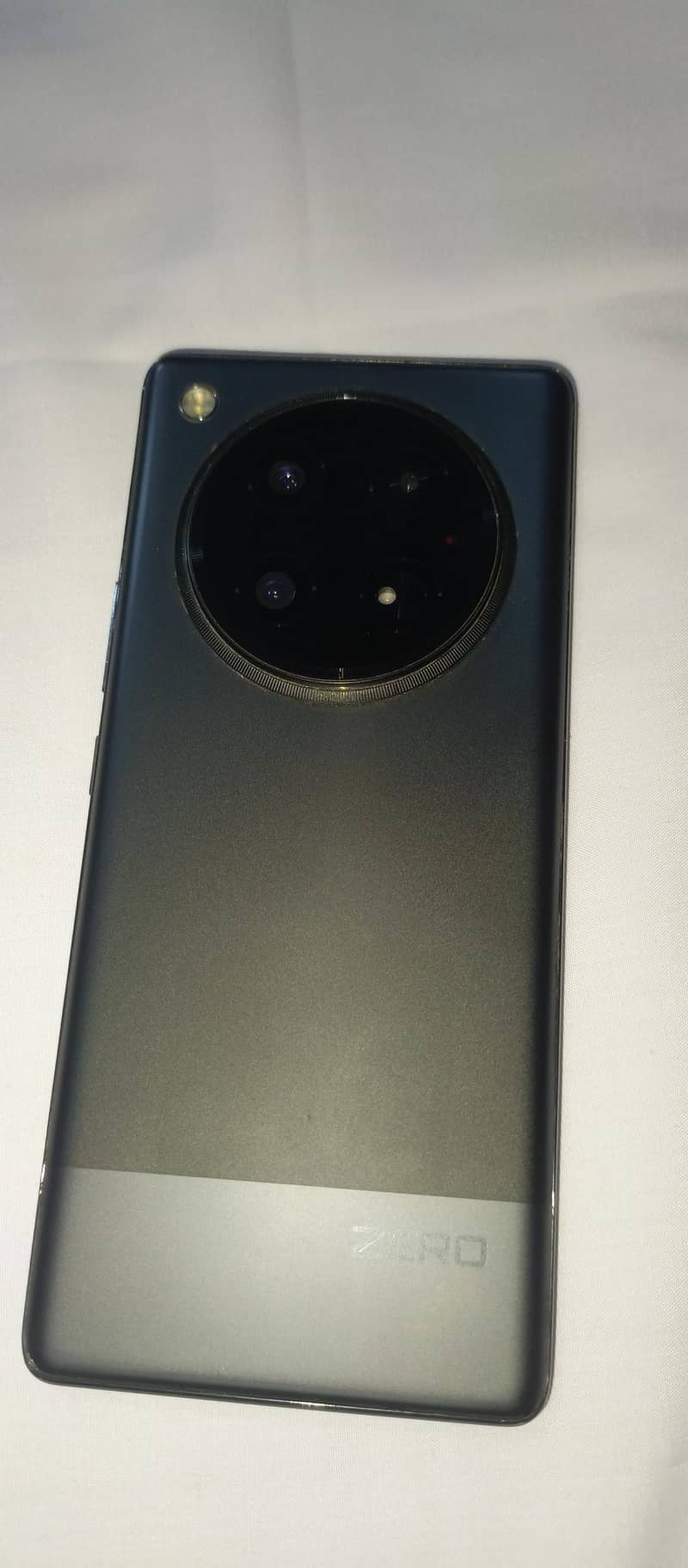 Infinix Zero 40 1