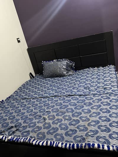 Beautiful Black Double Bed – Excellent Condition