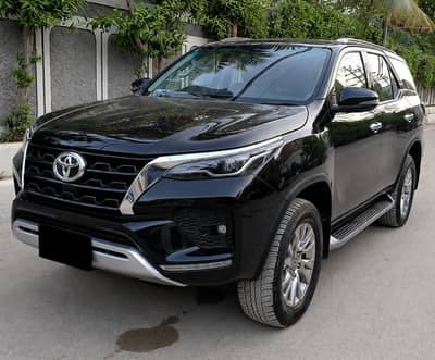 Toyota Fortuner V 2021