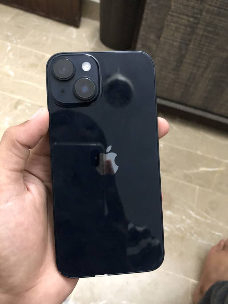 Apple iPhone 14 3