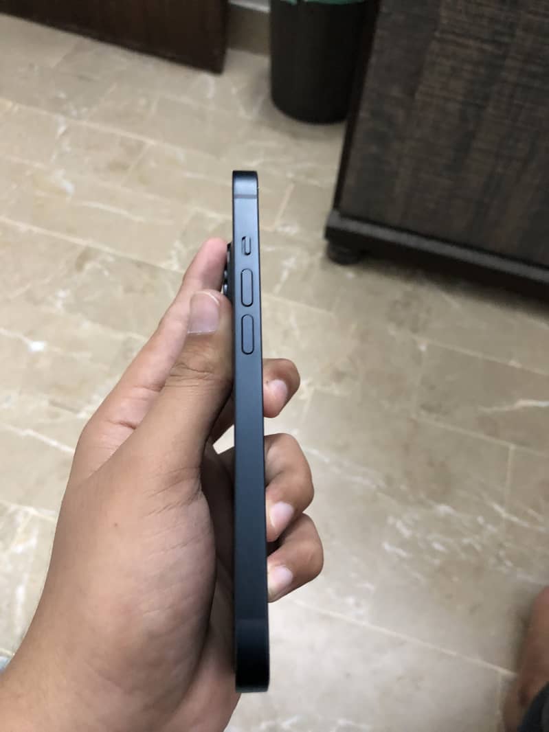 Apple iPhone 14 6