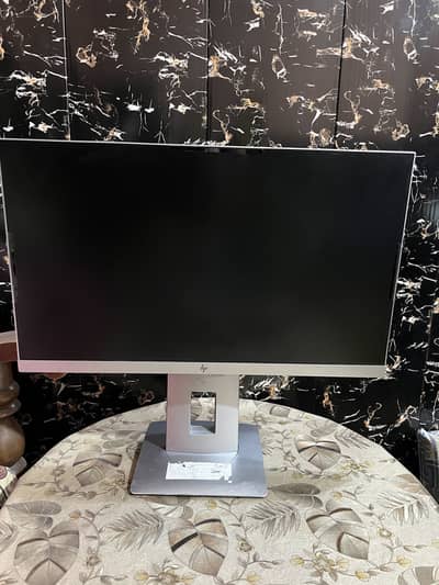 HP E243 24" Full HD IPS Monitor | HDMI + DisplayPort Borderless Screen