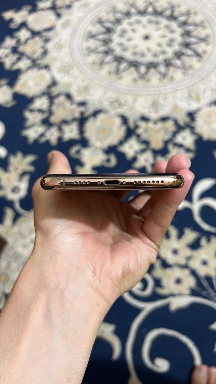 IPhone XS Max 2