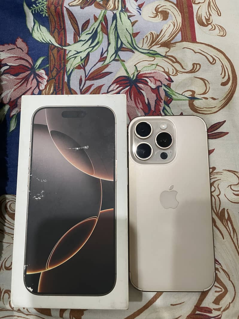 Apple iPhone 16 Pro 0