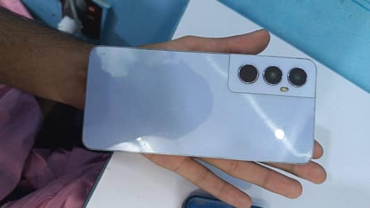 Realme C65