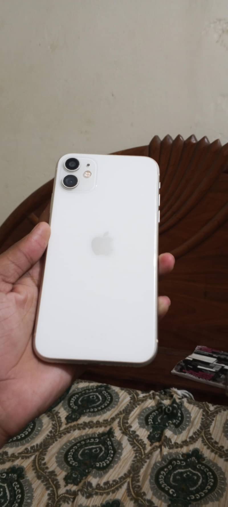 Apple iPhone 11 0