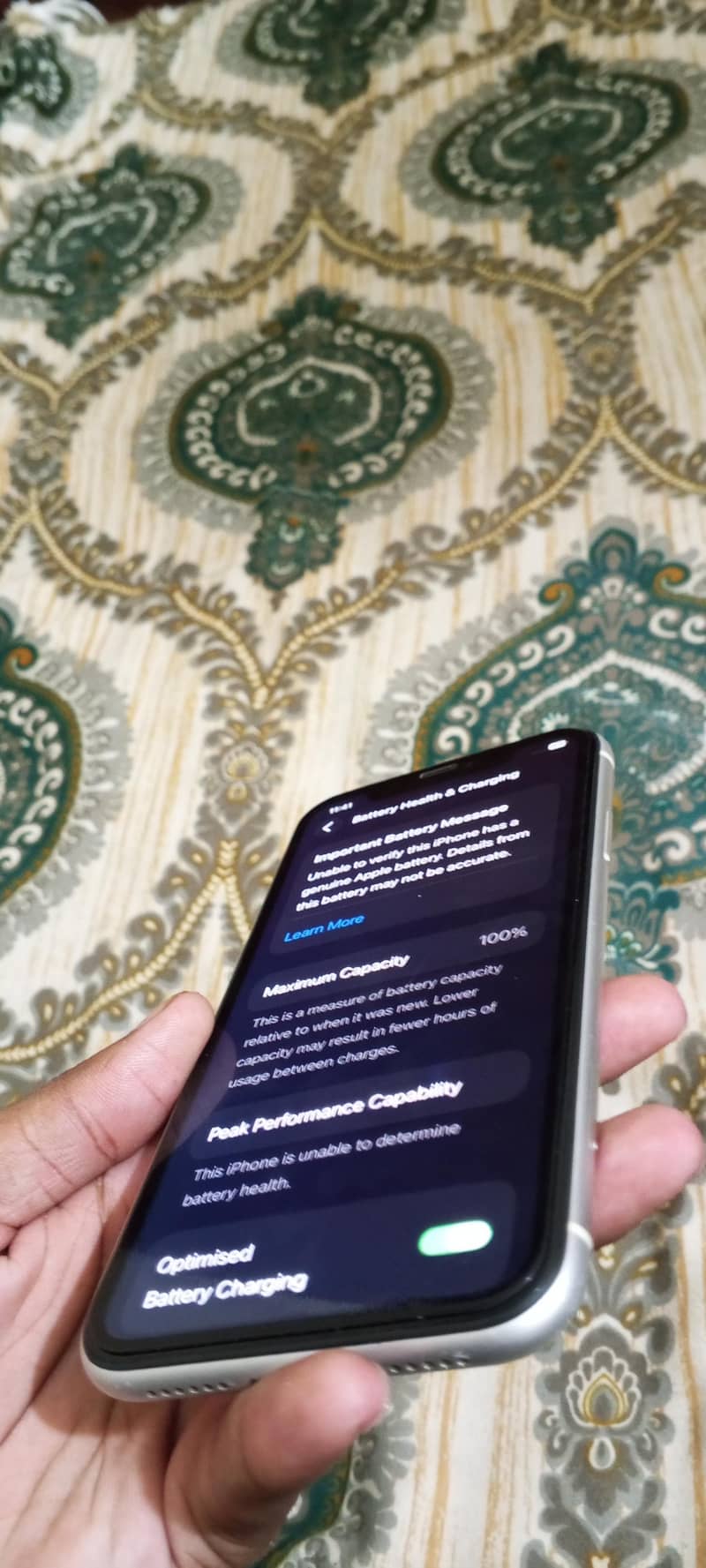 Apple iPhone 11 4