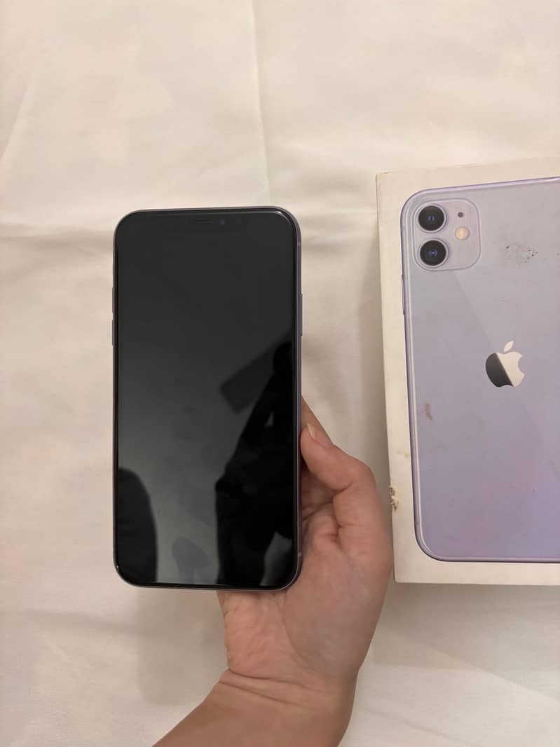 Apple iPhone 11 4