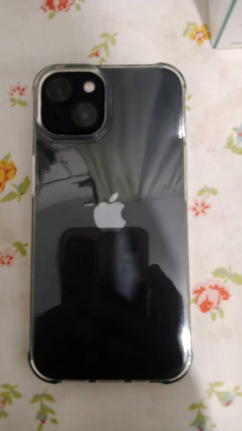 Apple iPhone 13 7