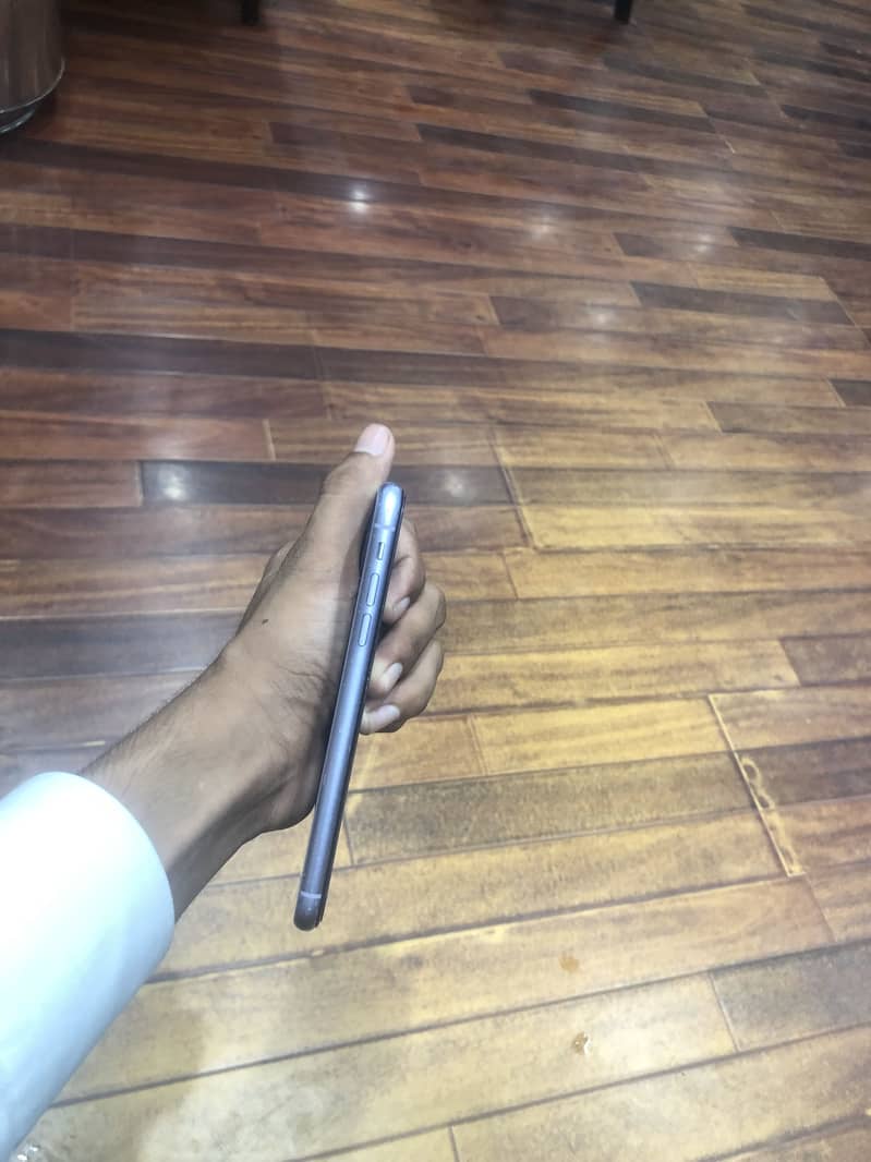 Apple iPhone 11 1