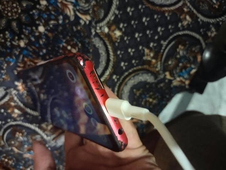 Realme C12 1