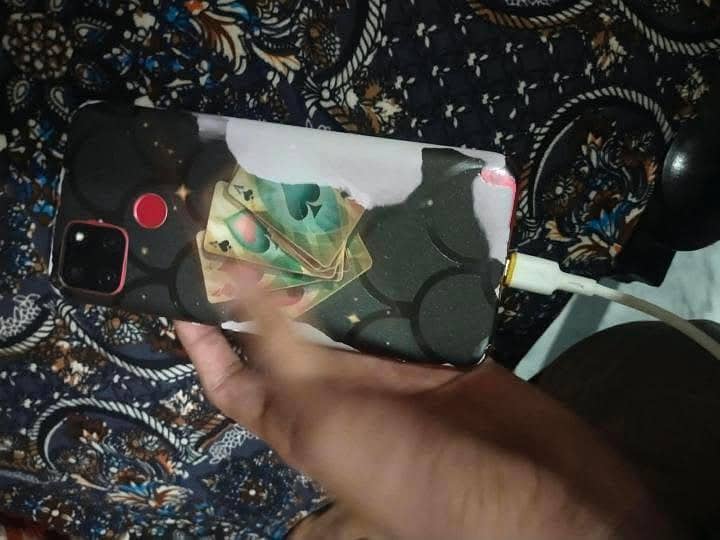 Realme C12 2