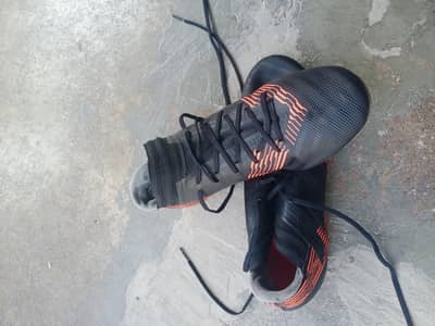 Football shoes