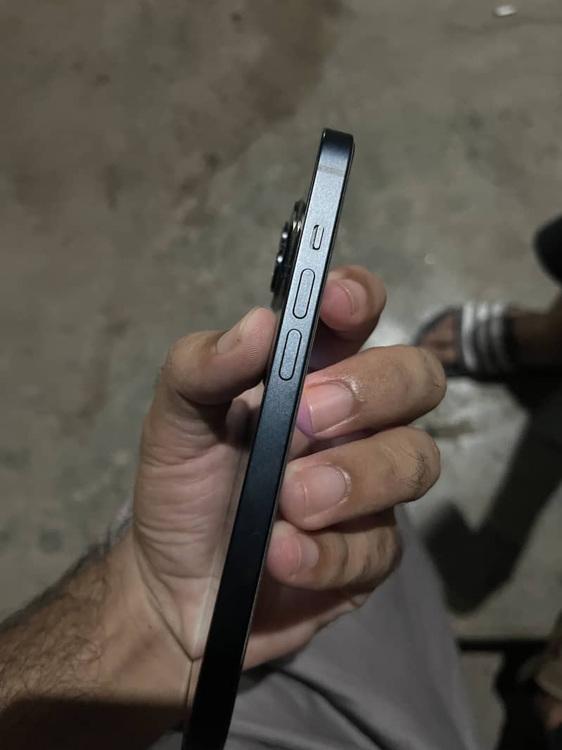 Apple iPhone 14 1