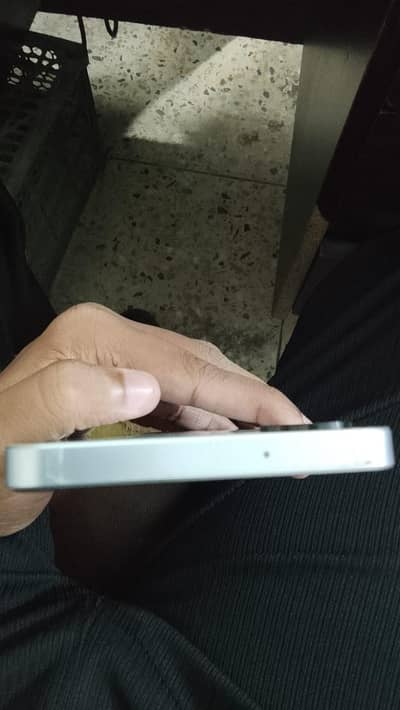 Samsung Mobile A06