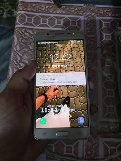 Samsung Mobile J5