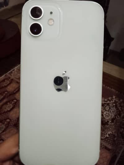 Apple iPhone 12