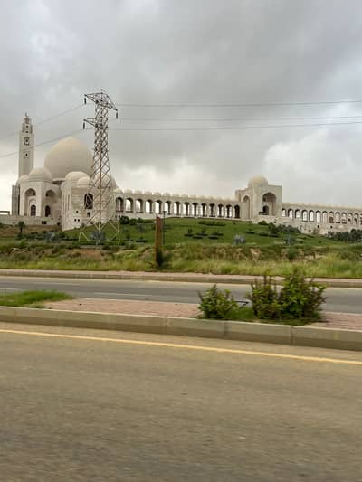 Bahria hills plot available near Main Jinnah Total 554 yards