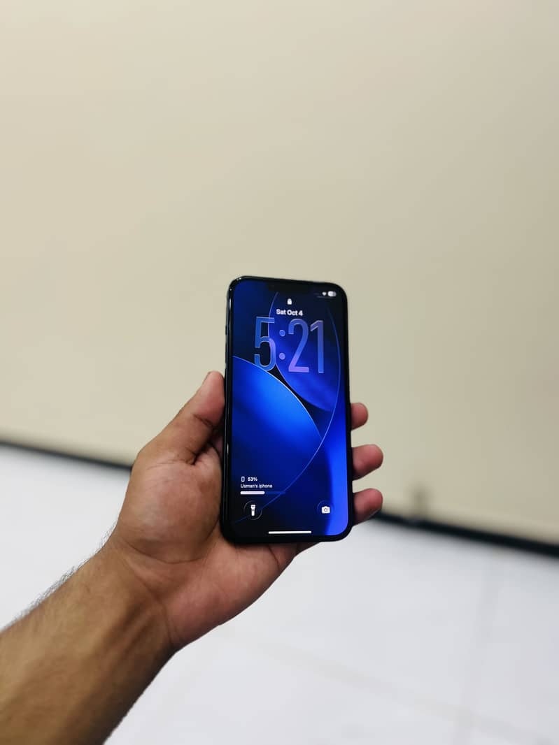 Apple iPhone 13 6