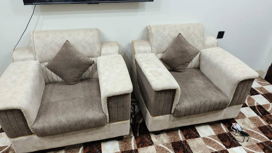 5 setter sofa set New condition 3