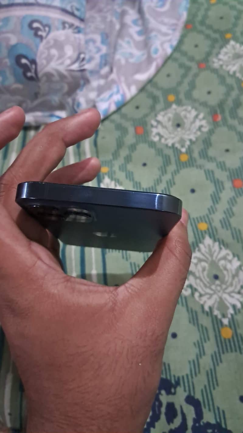 Apple iPhone 12 Pro 1