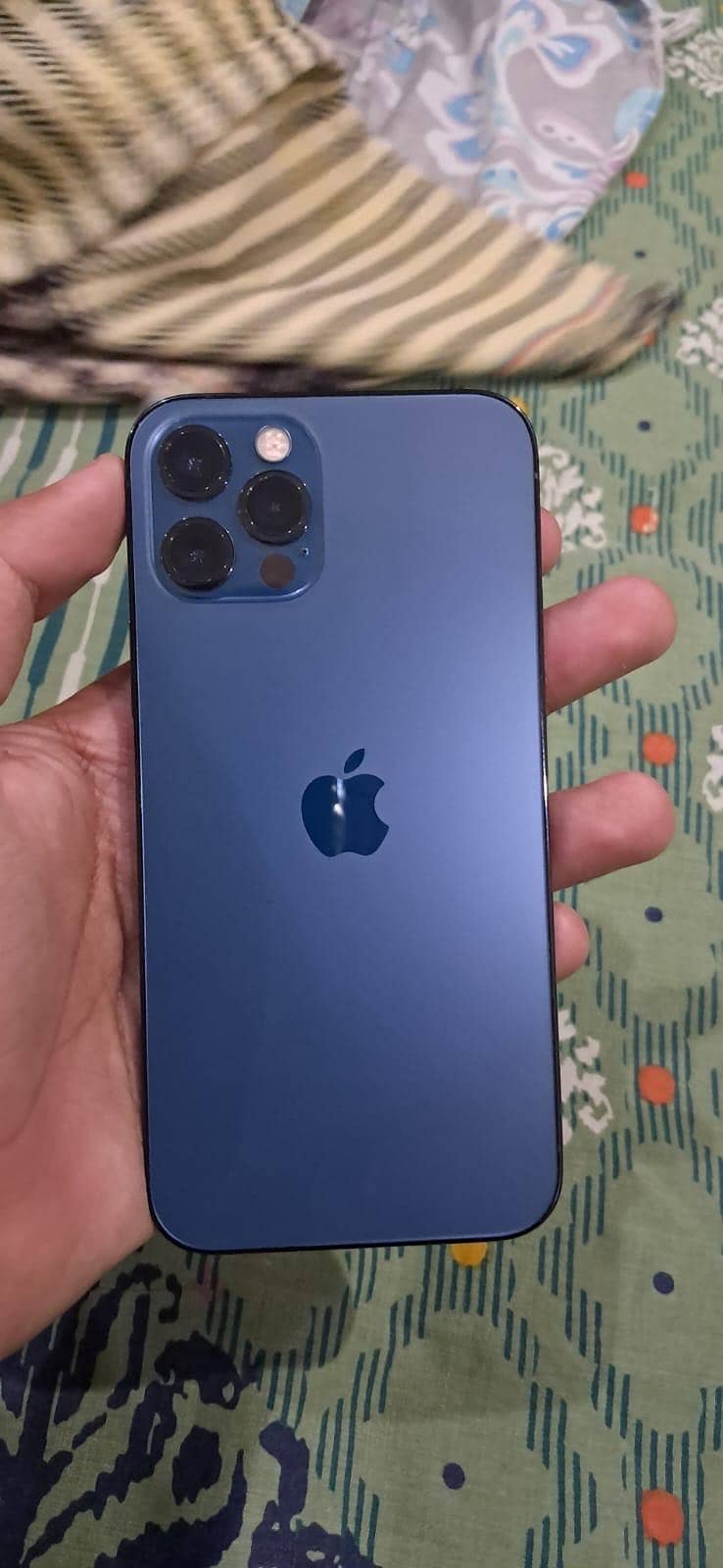 Apple iPhone 12 Pro 4