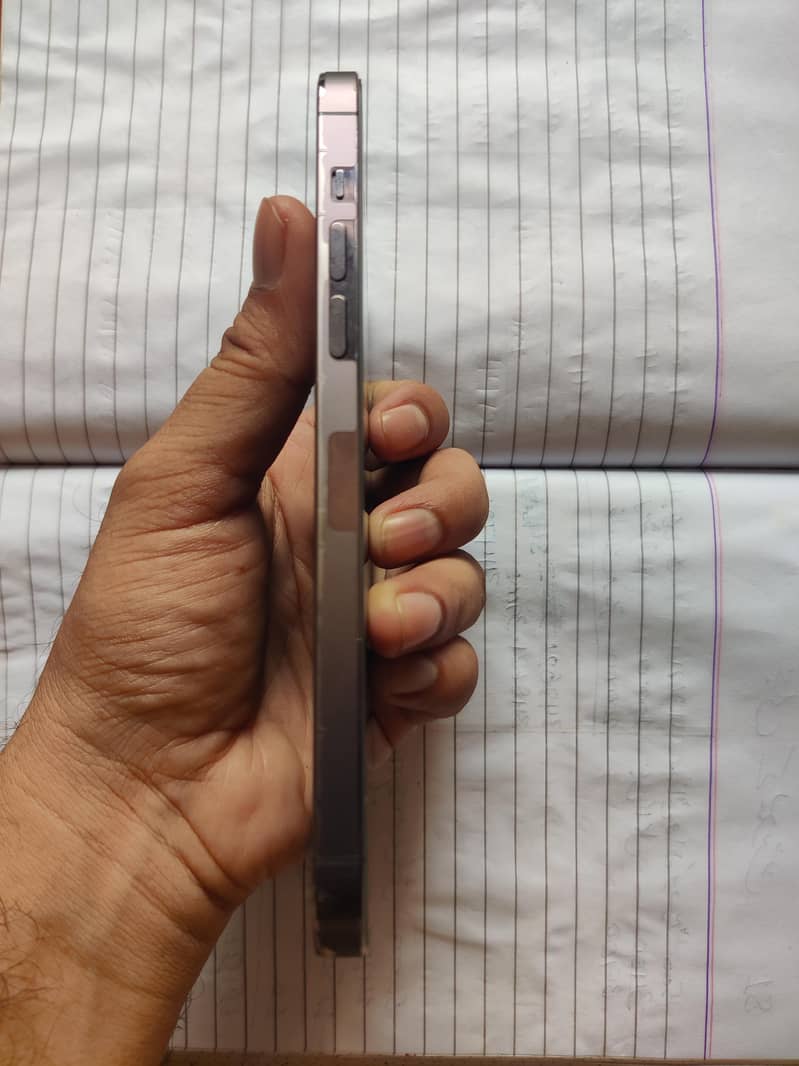Apple iPhone 14 Pro Max 8