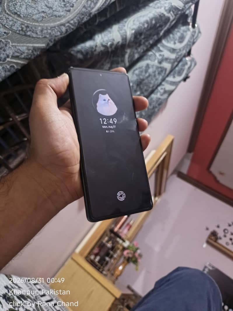 camon 30 1