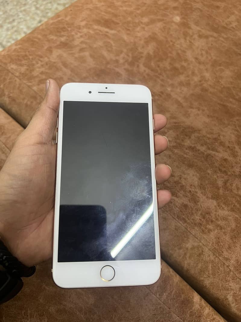 Apple iPhone 8 Plus 1