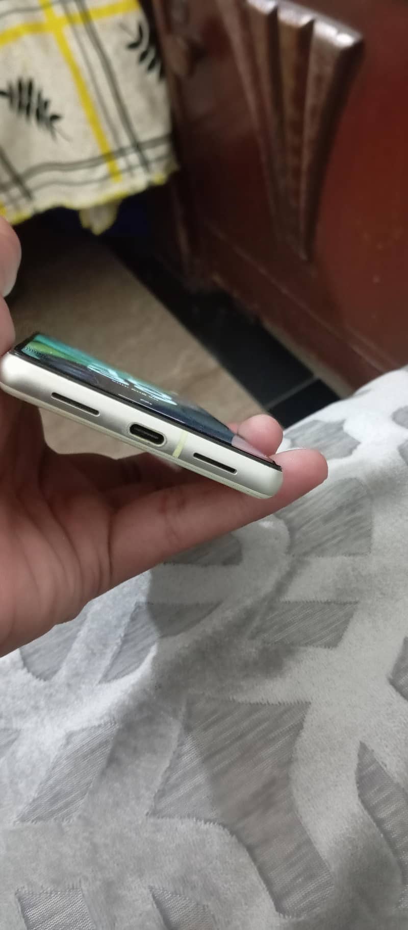 Google Pixel 7 4