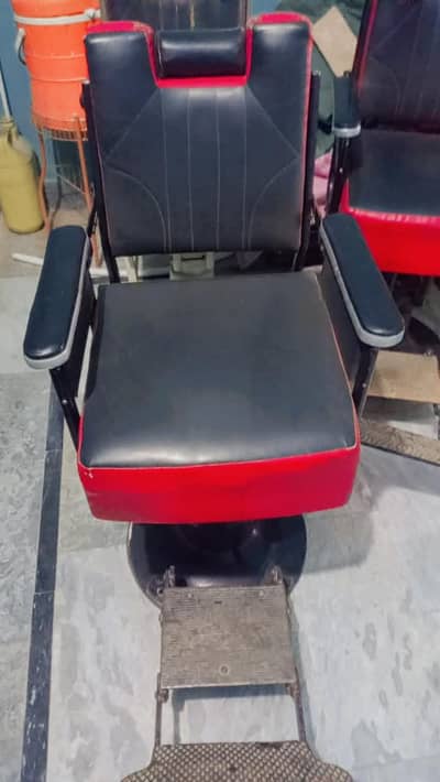 2 new chairs and 1 chair is old