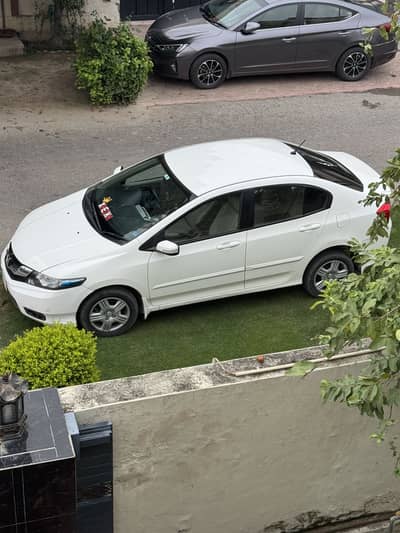 honda city 2018 1.3 automatic available 03044942631 for rent per day