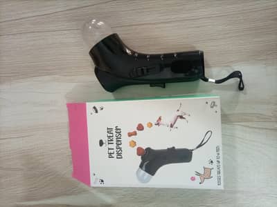 Treat Dispenser for Dogs/ Cats