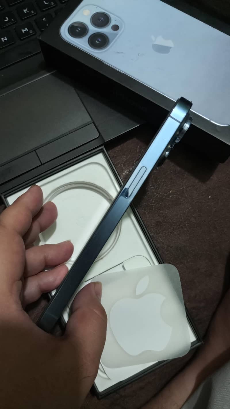 Apple iPhone 13 Pro 1