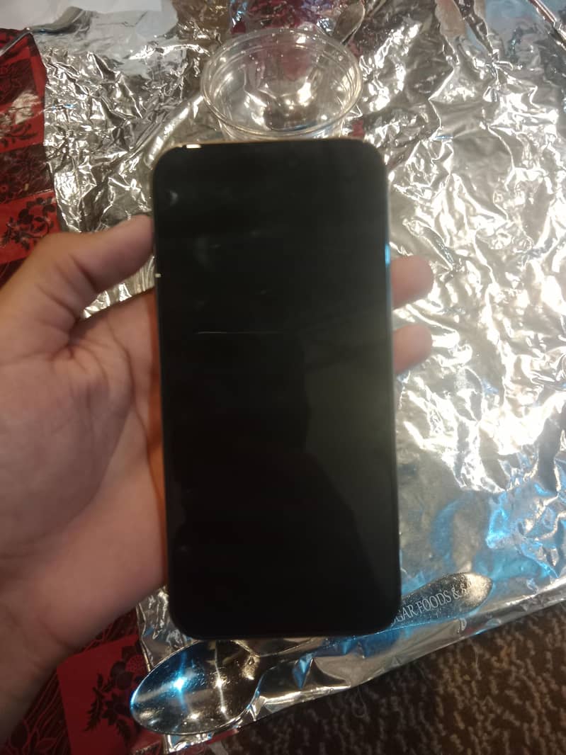 Apple iPhone 16 Pro Max 0